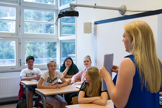 Kleine klas met leerlingen