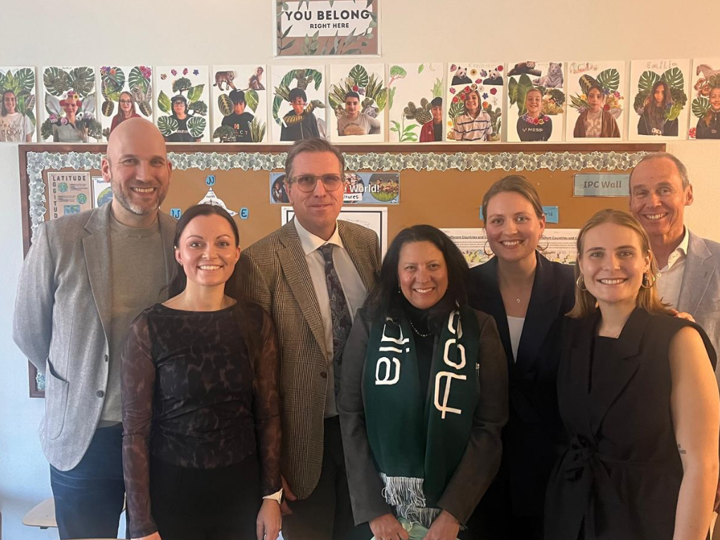 Winford Bilingual Primary School